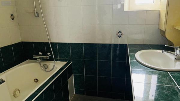 Appartement à louer à Pluméliau-Bieuzy dans le Morbihan (56930), ref :   
centre ville