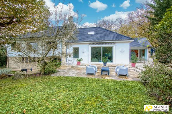 Le Chesnay Rocquencourt - Maison 9 pièces 364 m² au sol sur parcelle de 2000 m² €1 990 000 ** - Référence 25341