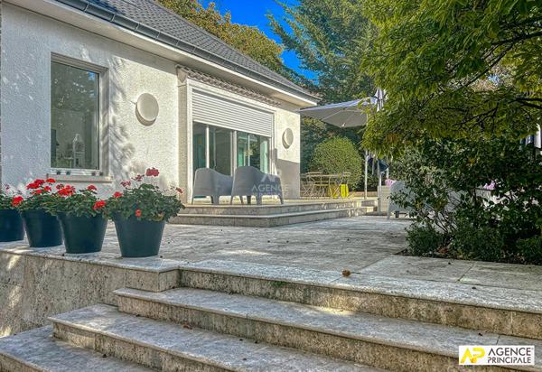 Le Chesnay Rocquencourt - Maison 9 pièces 364 m² au sol sur parcelle de 2000 m² €1 990 000 ** - Référence 25341