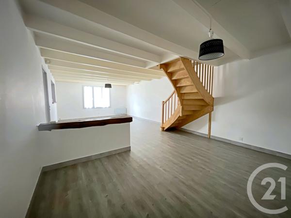 Maison à vendre  4 pièces - 125,58 m 2   SAUJON  - 17