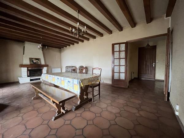 Maison à vendre |  Confolens |  4 pièces | 100 m²