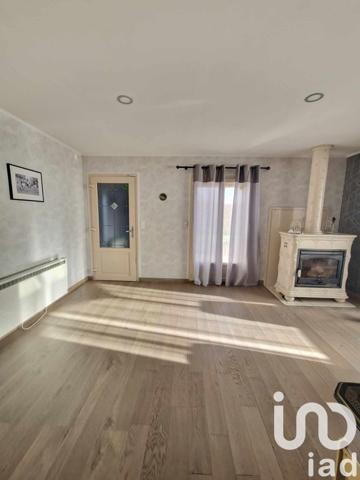 Maison 6 pièces de 115 m² à Les Bordes (45460)