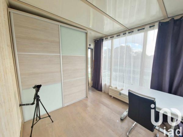 Maison 6 pièces de 115 m² à Les Bordes (45460)