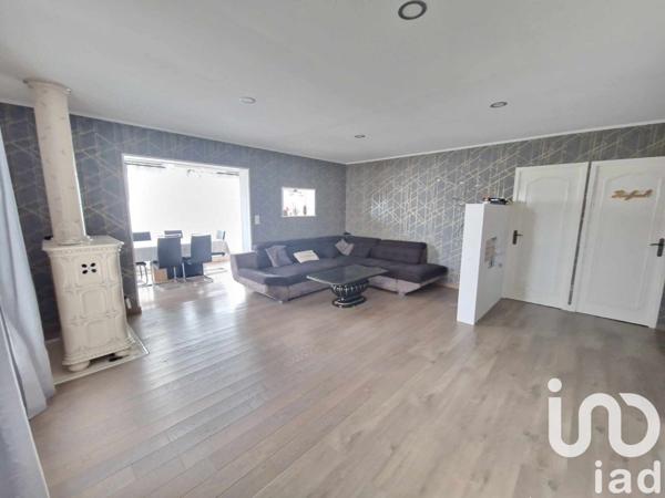 Maison 6 pièces de 115 m² à Les Bordes (45460)