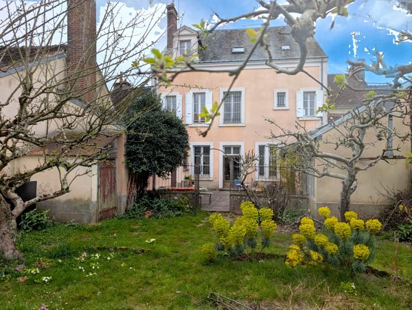 Maison à vendre à Nogent-le-Rotrou (28400) - Eure-et-Loir