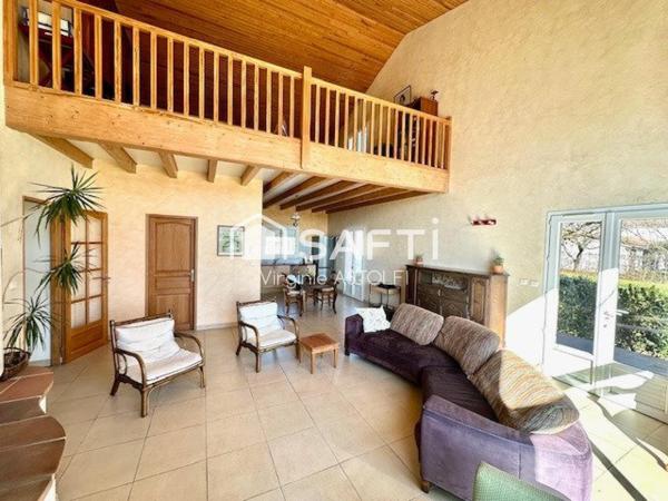 FONSORBES - Belle villa, 213 m2 avec piscine, dans un environnement calme