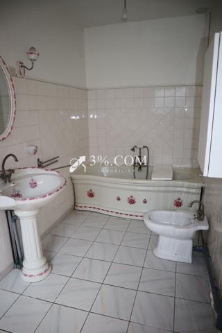 Ferme
                                                                                                                                                                                                                                                                                                                        17 pièce(s)                                                                                                                                                                                                          7 chambre(s)                                                                                                                                                                                                          362.3  m²