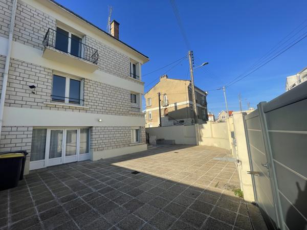 Poitiers (86000) 2 MAISONS EN 1 AVEC JARDIN COUR ET GRANDE TERRASSE !