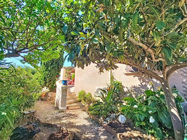 Maison Six Fours Les Plages 5 pièces - La Pétugue
