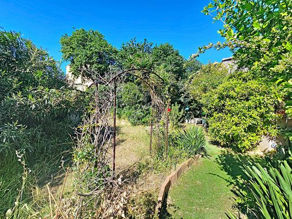 Maison Six Fours Les Plages 5 pièces - La Pétugue