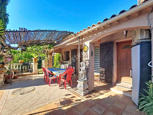 Maison Six Fours Les Plages 5 pièces - La Pétugue