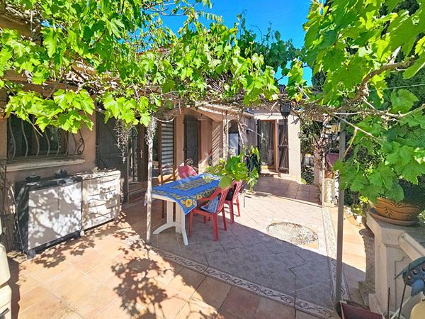 Maison Six Fours Les Plages 5 pièces - La Pétugue