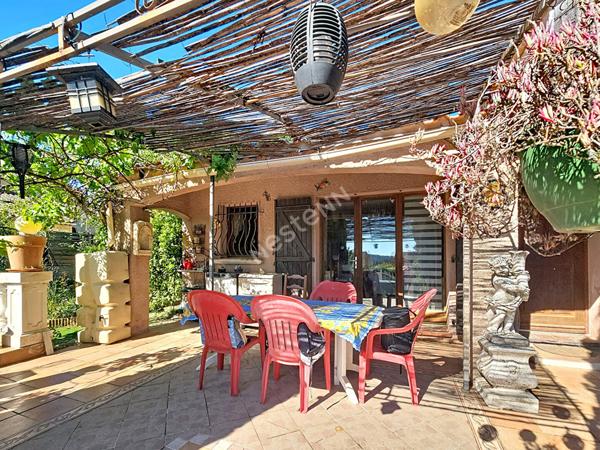 Maison Six Fours Les Plages 5 pièces - La Pétugue