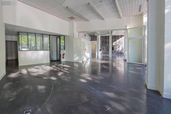 Immeuble à vendre à Bordeaux en Gironde (33000), ref : 015/772   
Victoire