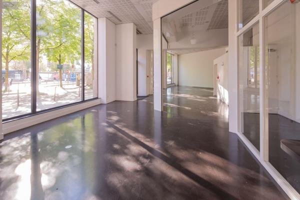 Immeuble à vendre à Bordeaux en Gironde (33000), ref : 015/772   
Victoire