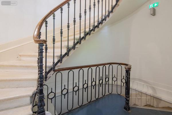 Immeuble à vendre à Bordeaux en Gironde (33000), ref : 015/772   
Victoire