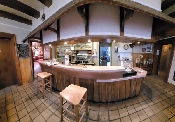 Soultzeren (68140) Immeuble 700 m² habitables sur 11,73 ares, idéalement situé.