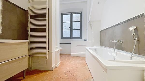 Appartement
         7 pièces
        - 143 m² Exclusivité 139 900 €*