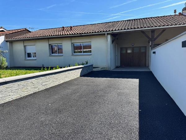 Proche centre de Bassens, au calme d'une impasse en lotissement. Maison rénovée avec jardin, sans vis-à-vis