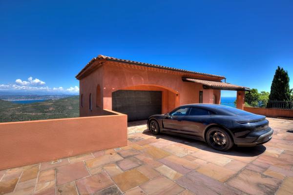 Théoule sur mer, magnifique villa pleine vue mer de 660m2