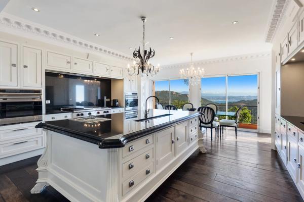 Théoule sur mer, magnifique villa pleine vue mer de 660m2