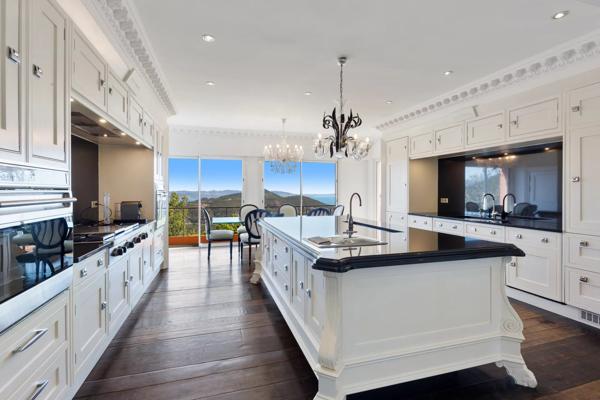 Théoule sur mer, magnifique villa pleine vue mer de 660m2