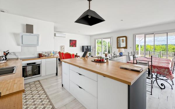 Maison à vendre    4 pièces • 112 m2 Périgueux