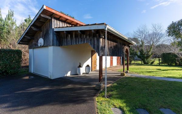Maison à vendre    5 pièces •  Biscarrosse