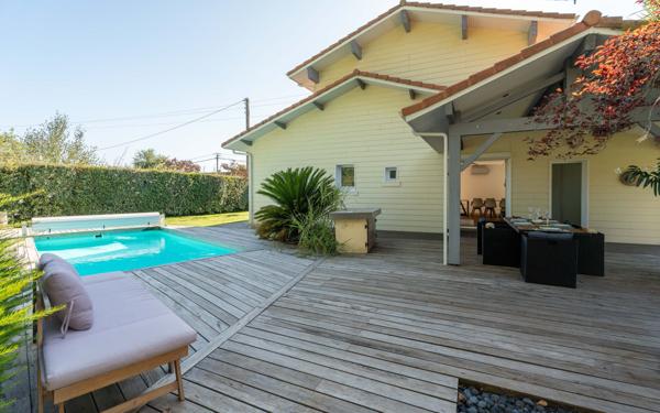 Maison à vendre    5 pièces •  Biscarrosse