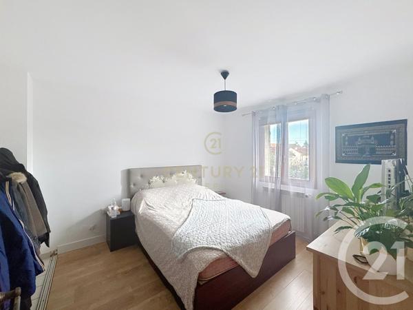 Maison à vendre  6 pièces - 161,43 m2 NOISY LE GRAND - 93