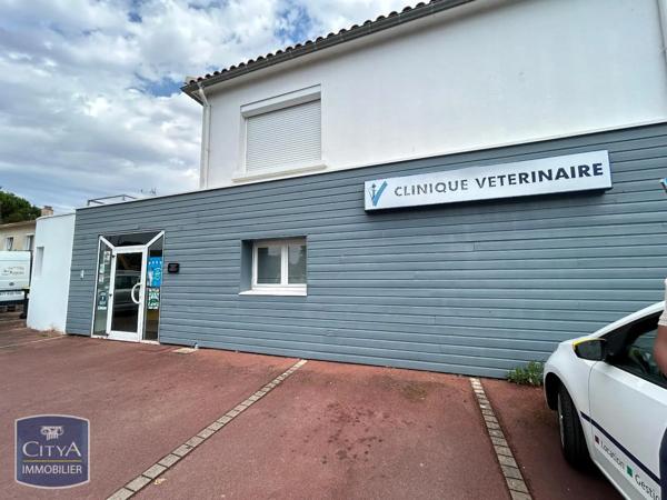 Local professionnel à louer 158m² Périgny (17180)