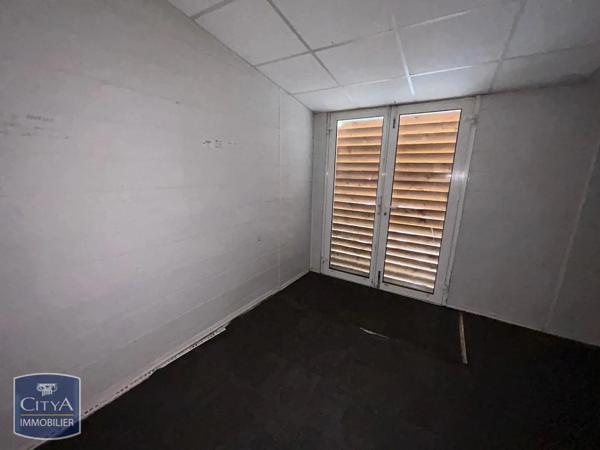 Local professionnel à louer 158m² Périgny (17180)