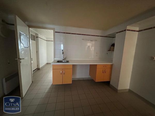 Local professionnel à louer 158m² Périgny (17180)