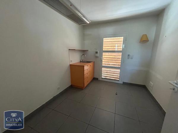 Local professionnel à louer 158m² Périgny (17180)