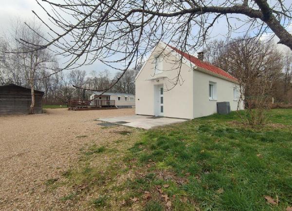 Maison à vendre    2 pièces •  Les Bordes