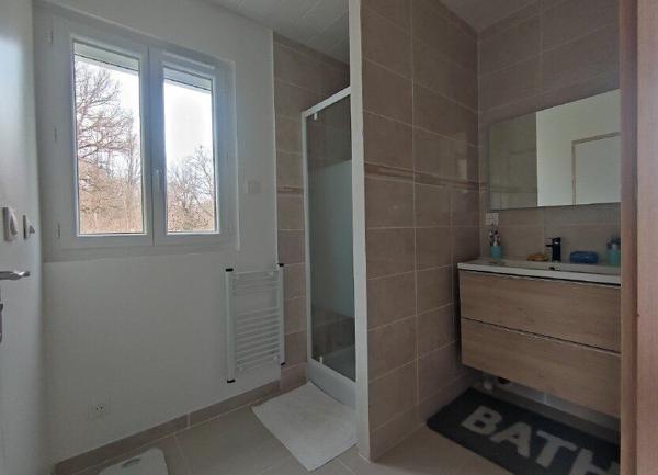 Maison à vendre    2 pièces •  Les Bordes