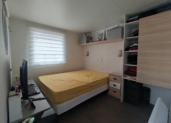 Maison à vendre    2 pièces •  Les Bordes