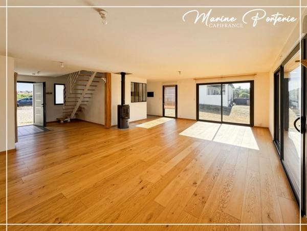 Maison récente – 151 m² – 4 chambres – Terrain 2 000 m² – Vue Pyrénées