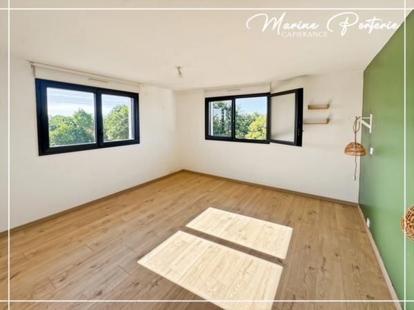 Maison récente – 151 m² – 4 chambres – Terrain 2 000 m² – Vue Pyrénées