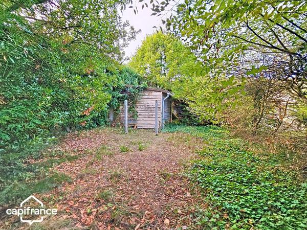Maison avec potentiel de division parcellaire sur près de 3000 m², THOUARS (79)