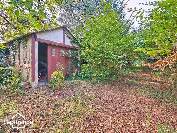 Maison avec potentiel de division parcellaire sur près de 3000 m², THOUARS (79)