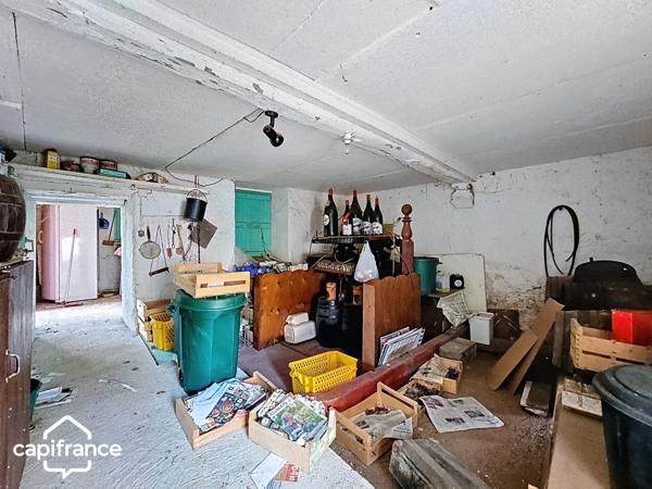 Maison avec potentiel de division parcellaire sur près de 3000 m², THOUARS (79)