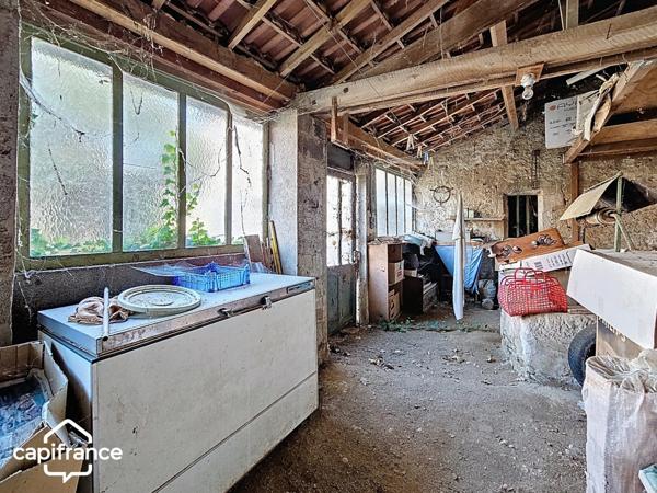 Maison avec potentiel de division parcellaire sur près de 3000 m², THOUARS (79)