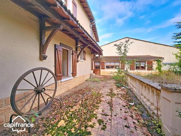 Maison avec potentiel de division parcellaire sur près de 3000 m², THOUARS (79)