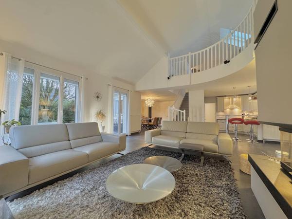 Maison Ozoir La Ferriere 9 pièce(s) 213 m2