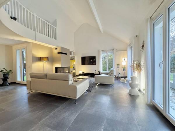 Maison Ozoir La Ferriere 9 pièce(s) 213 m2