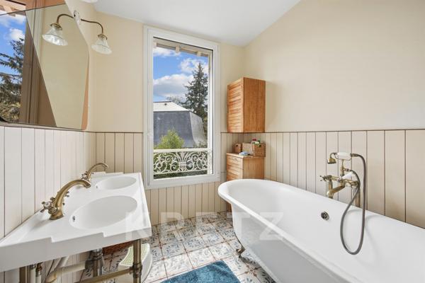 Maison meulière à Vaucresson