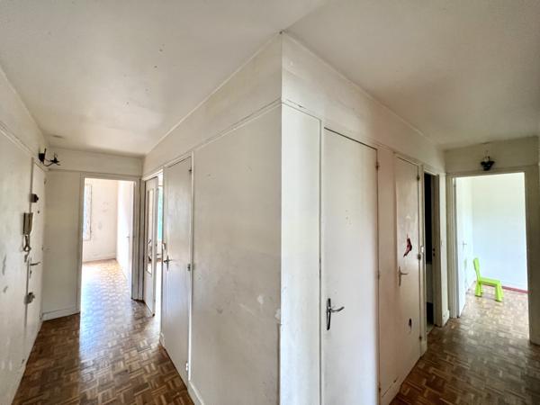 Bondy (93140) 4 Pièces avec balcon, parking, box, cave