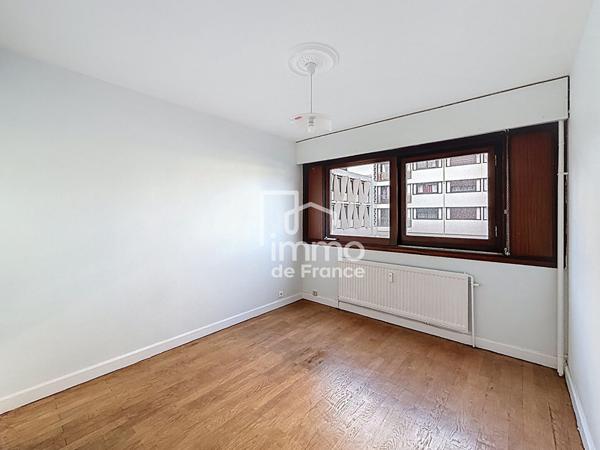 Appartement Oyonnax 5 pièce(s) 101.02 m2