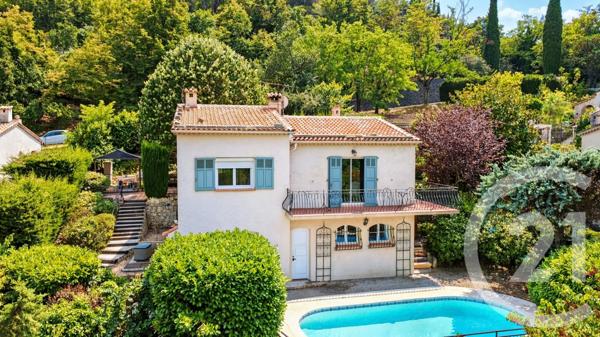Maison à vendre  5 pièces - 132,99 m 2   CHATEAUNEUF GRASSE  - 06